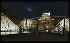 Pyramide du Louvre